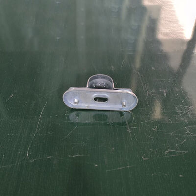 Buen precio Disponible adaptable de acero galvanizado rígido de las abrazaderas de tubo de las colocaciones del conducto del metal EMT en línea